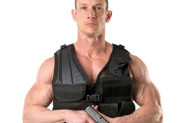 ULAZITE NA SOPSTVENU ODGOVORNOST! Žene vole muškarce u uniformama, a zbog policajca iz komšiluka DAJU I NEVINOST