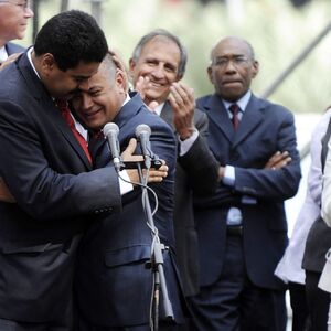 MA KAKAV MADURO, ON JE PRAVI VLADAR VENECUELE?! Ovo je moćnik za kog Tramp nudi 25 MILIONA, sve ISPLIVALO JAVNO!