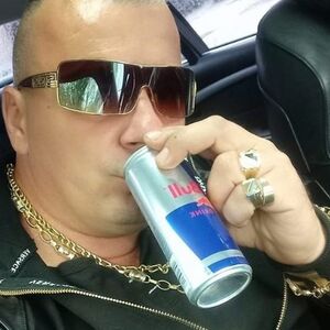 TIKTOKERU NAROD ŠALJE DONACIJE, A ON SE BAHATI! Elvedin Sakić zvani Real Madrid vozio pod uticajem narkotika