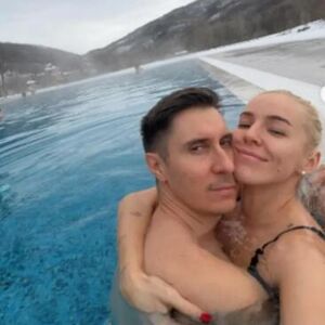 BILA SA DVOJICOM PEVAČA, A SAD POKAZALA NOVOG MUŽA! Intimne slike postale javne - sve krenulo od BAZENA