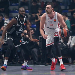 Olimpijakos prebacio stotku i pobedio Partizan sa +38 u Pioniru (Foto)