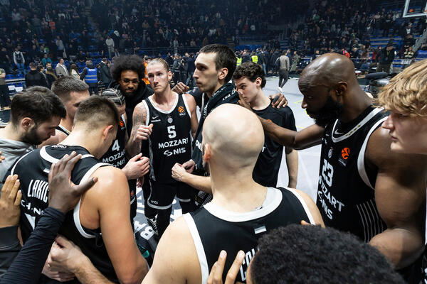 Poznato koliko navijača je gledalo Partizan protiv Olimpijakosa