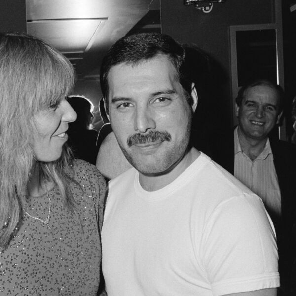 "Sada je sa svojim voljenim ocem" Preminula ćerka čuvenog muzičara: Godinama se borila sa opakom bolešću