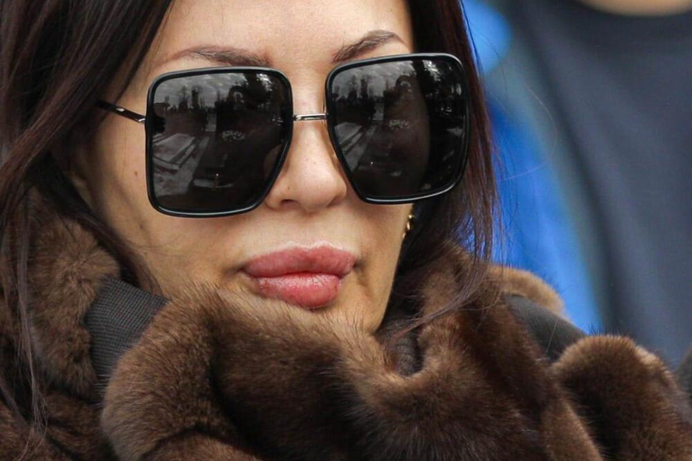 CECA RAŽNATOVIĆ SKROZ ĆELAVA! O ovom snimku javnost dugo nije imala pojma, evo zašto nikada nije objavljen (FOTO)