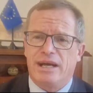 STIGLA PRETNJA TRAMPU IZ BEČA: "Ako Amerika uzme Grenland, mi uzimamo baze od Avijana do..." (VIDEO)