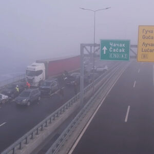 JOŠ JEDAN VOZAČ JE UPRAVO UŠAO U KONTRASMER KOD SURČINA: Stiglo HITNO UPOZORENJE