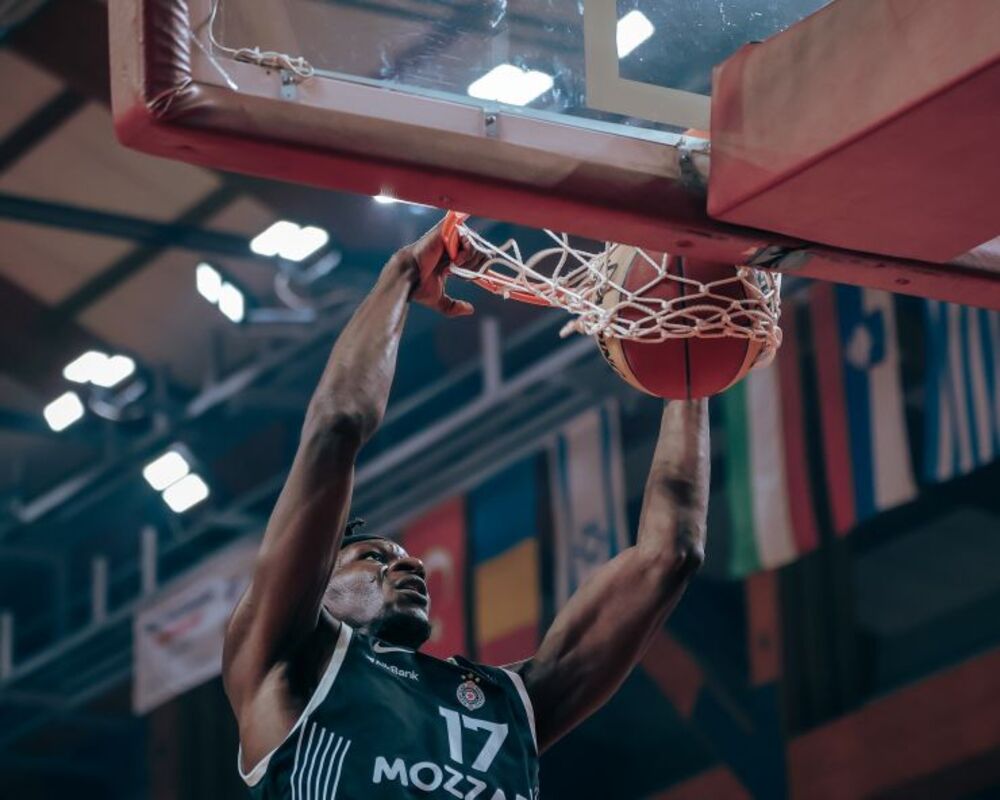 Detalj sa utakmice Igokee i Partizana