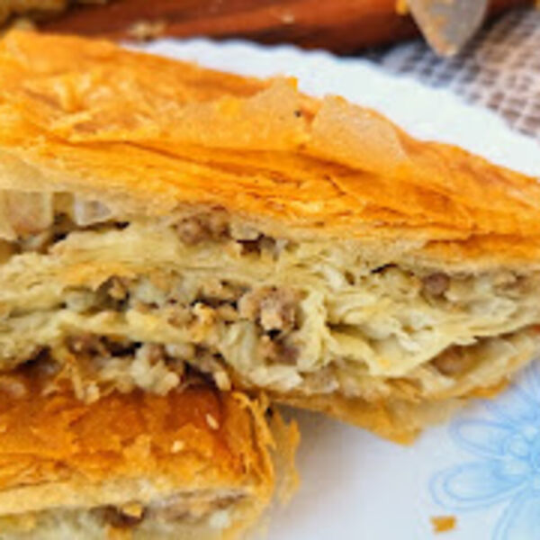 U fil za burek dodajte uvek jednu kašiku ovoga: Dobiće neverovatan, sočan ukus