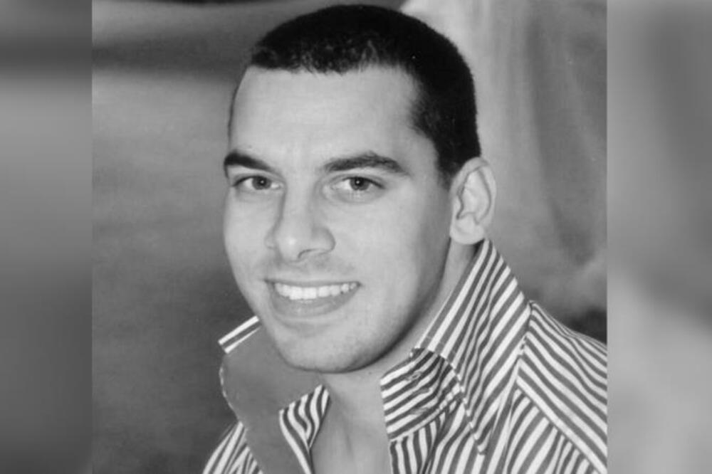 Evo kako je uhapšen osumnjičeni za ubistvo Živka Bakića: Policija ga oborila na pod i iste sekunde uhapsila (VIDEO)