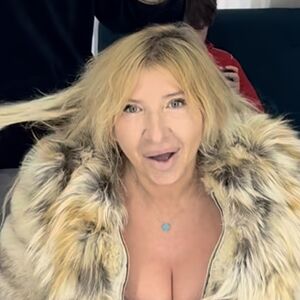 AU, KAKO JE OVO MOGUĆE? Suzana Blondi iz salona izašla 15 GODINA MLAĐA - sad će da SKOČI CENA na SAJTU ZA ODRASLE