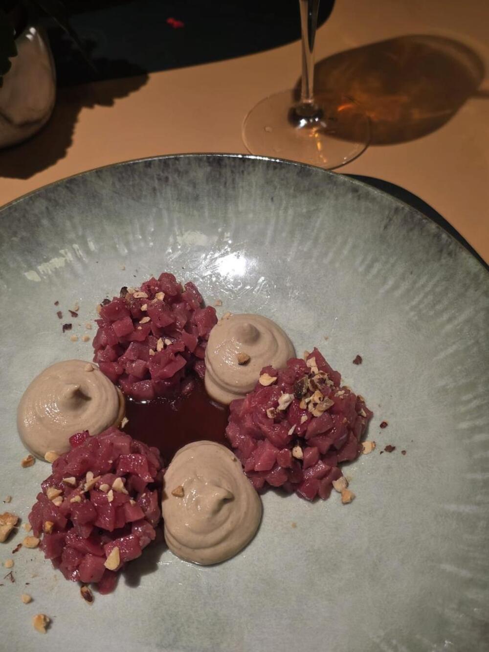 OTIŠLA OD RELJE, PA POKAZALA UMEĆE U KREVETU! Kad bude video KADROVE SVOJE ŽENE, odlepiće načisto