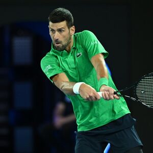 Legendarni španski fudbaler u loži Novaka Đokovića na startu Australijan opena (Foto)