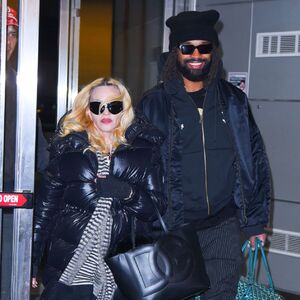 STARAMAJKA NE ODUSTAJE! Sad našla 37 godina MLAĐEG DEČKA - izašli u šetnju pa šokirali narod, RAZLIKA OČIGLEDNA