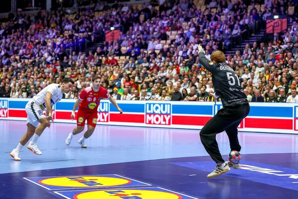 Srbija nestala u drugom poluvremenu protiv Austrije - "orlovi" moraju da navijaju za Španiju! (Foto)