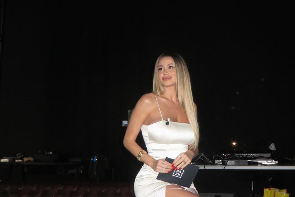 Sportska novinarka zavodi i sa trudničkim stomakom: Dileta Leota blista, da li to otkriva pol drugog deteta?