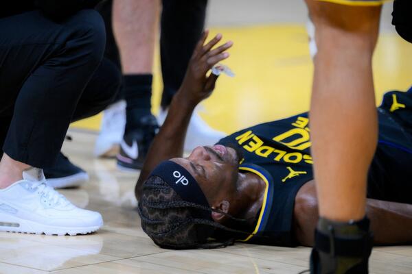 Katastrofalna povreda: Džimi Batler završio sezonu!