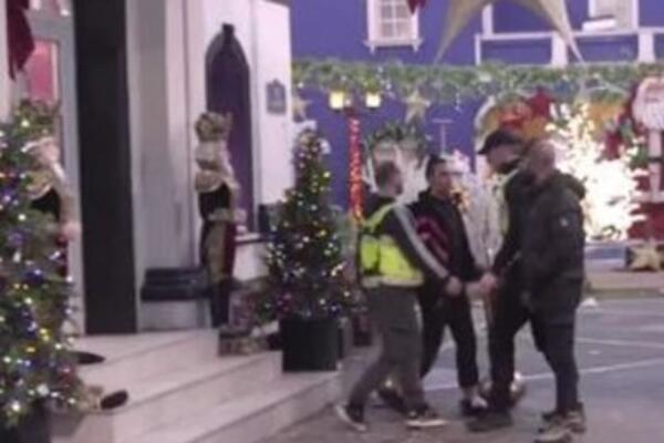 PUKLA PRED KAMERAMA: Anita cepala garderobu, vanredno stanje na Pinku - obezbeđenje ne zna gde će pre