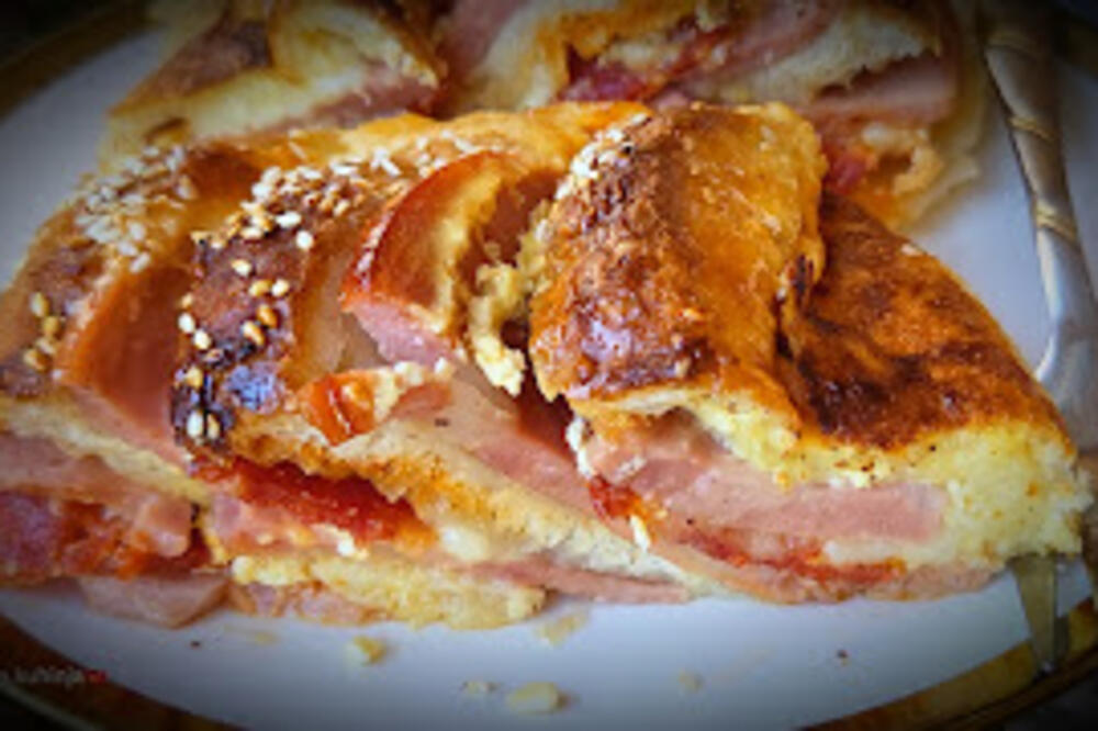 Harmonika hleb sa šunkom i sirom: Bakin recept prste da poližete, jedna porcija biće vam malo, vredi probati