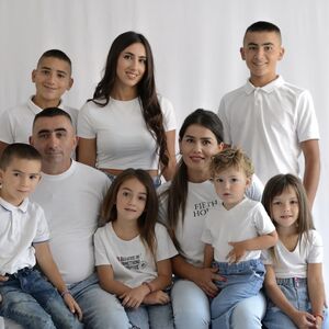 Tamara presekla krompir, pa na njemu ugledala znak od Boga: Sreća na Jovanjdan u kući devetočlane porodice Garović!