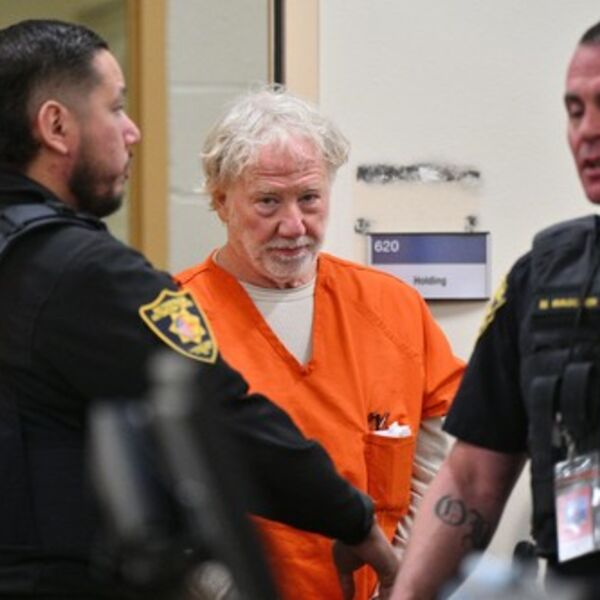 ŠOK ODLUKA SUDA! Evo da li glumac optužen za ZLOSTAVLJANJE DECE ostaje iza rešetaka!