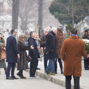 Na umrlici među ožalošćenima 2 prezimena: Jedan detalj apsolutno nikome nije mogao da promakne