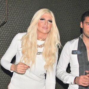 "OVA DRUGA STRANA ZVANA NJEN OTAC.." Ko će finansirati najglamuroznije punoletstvo? Karleuša opasno potkačila Duška