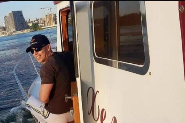 UMESTO STANA, ŠTO NE BISTE KUPILI BROD! Folker ga stavio na OGLAS, cena koju traži je SITNICA