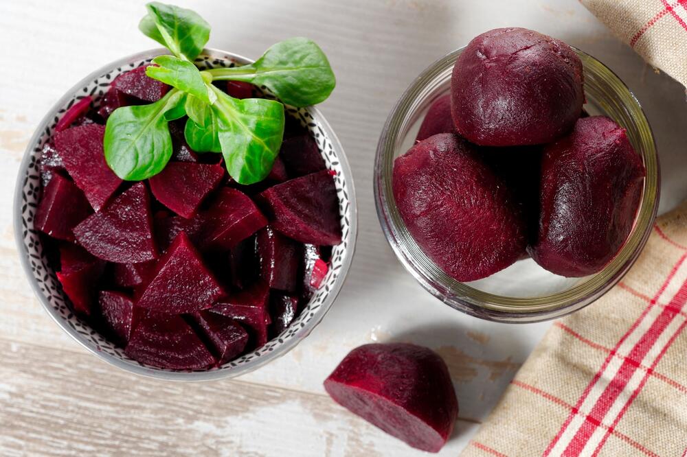 CVEKLA SPAŠAVA ORGANIZAM, A SRBI JE SLABO JEDU: Posle 7 dana kreću drastične promene, izvadite KRV i biće vam jasno