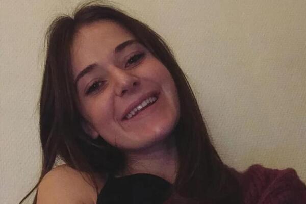 "MORALA SAM DA BIRAM - PROGUTATI ILI UGUŠITI SE" Igrala se sa psom, a onda je bila prinuđena na ODLUKU ŽIVOTA!