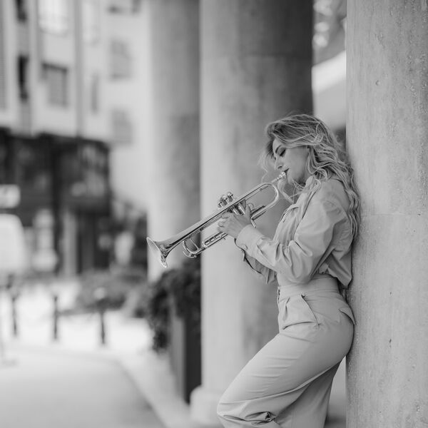 U znaku tradicije i kulture: Srpska muzika i Danijela Veselinović na proslavi Srpske Nove godine u Njujorku