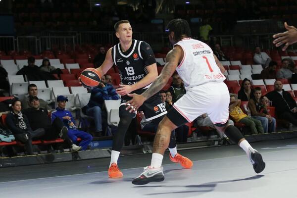 Istorijski preokret Partizana: Crno-beli gubili skoro 30 razlike, pa pobedili najbolji tim Evrolige!