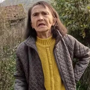 "POCEPAO JE PIDŽAMU SA NJE, BILA JE SKROZ GOLA" Jelina zatekla muža sa ćerkom - KAD JE VIDELA ŠTA RADI U...