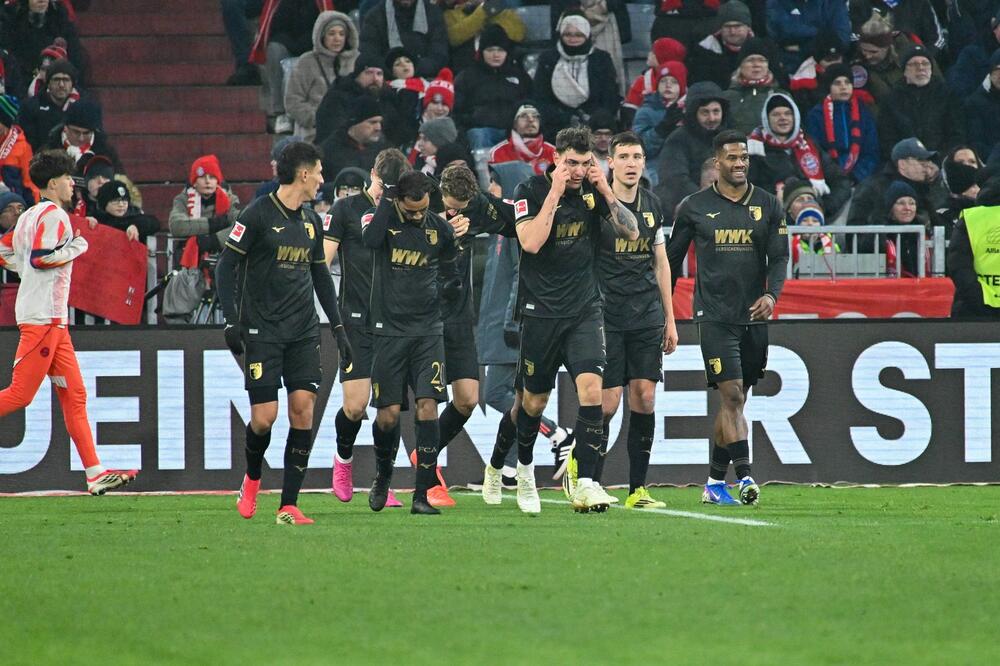 Muk u Minhenu: Augsburg bacio Bajern na kolena!