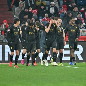 Muk u Minhenu: Augsburg bacio Bajern na kolena!