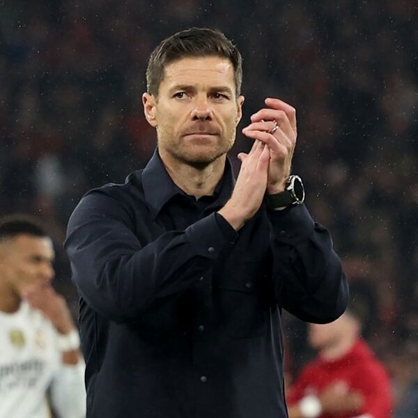 Ćabi Alonso se vraća u Premijer ligu (Foto)