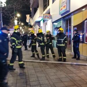 Izbio požar u Novom Sadu: Kulja dim iz pravca groblja