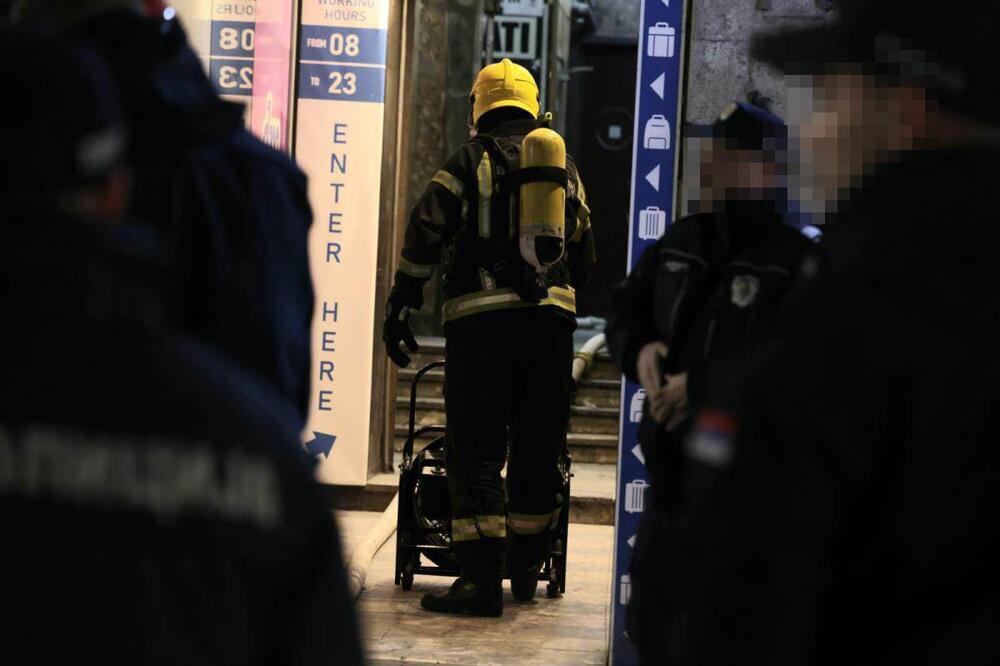 PRVE SLIKE I SNIMCI SA MESTA POŽARA NA TERAZIJAMA: sumnja se na ovaj uzrok! (FOTO/VIDEO)