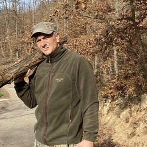 Srbi se krste kada vide kakvo gazdinstvo ima ovaj čovek: Živeo u centru Beograda, a sada gaji povrće i životinje