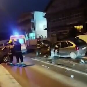 "ČUO SAM JAK UDARAC, ODMAH SAM IZAŠAO": Komšija iz Železnika opisao detalje STRAVIČNE NESREĆE, zatekao HOROR