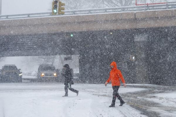 Najmanje 85 osoba stradalo od posledica snežne oluje u Americi: Temperature se spuštale do - 40, najgore tek sledi?