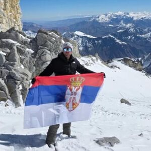 Borba se nastavlja! Evo kako izgleda lice heroja Marka Nikolića posle najvećeg humanitarnog izazova (FOTO)