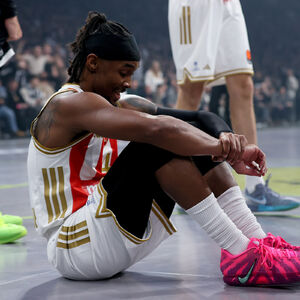 Devonte Grejem pokupio patike i nestao!