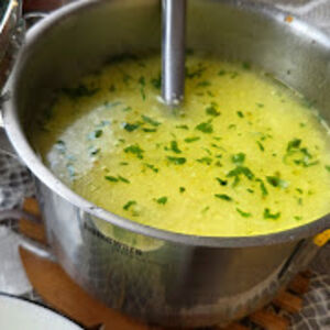 Krem čorba sa sirom i grizom gotova za 10 minuta: Pravi melem za dušu i stomak, uspeva i neiskusnim domaćicama