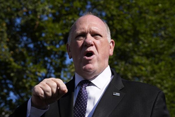 OVO JE "CAR GRANICE" KOG TRAMP ŠALJE U MINESOTU! Jedan detalj šokira - BIO JE POD LUPOM FBI, a kad vidite što...