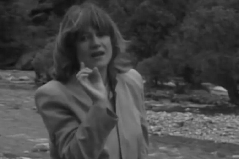 Ispraćaj za kremaciju Senke Veletanlić: Porodica i kolege okupili su se da isprate umetnicu na večni počinak