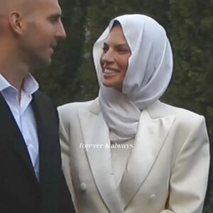 SVI SE PITAJU ZAŠTO JE DANIJELA POKRILA GLAVU MARAMOM NA VENČANJU! Oglasio se teolog i izneo istinu - radi se o...