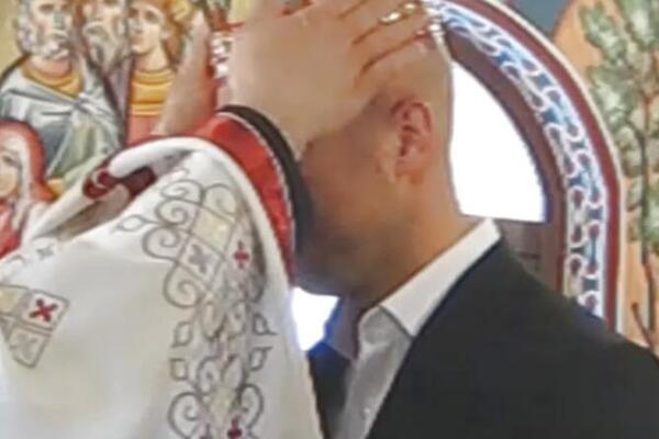 KO JE BIO KUM NA TAJNOJ SVADBI DANIJELE I CRNOGORCA? Nosi MOĆNO prezime, otac mu SPORTSKI FUNKCIONER