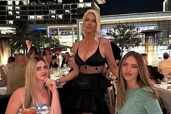 ĆERKA SVE OTKRILA KAD JE STIGLA U BEOGRAD! Evo šta su radile sa majkom dok je Duško MENJAO BRAVE - FOTKE kao DOKAZ