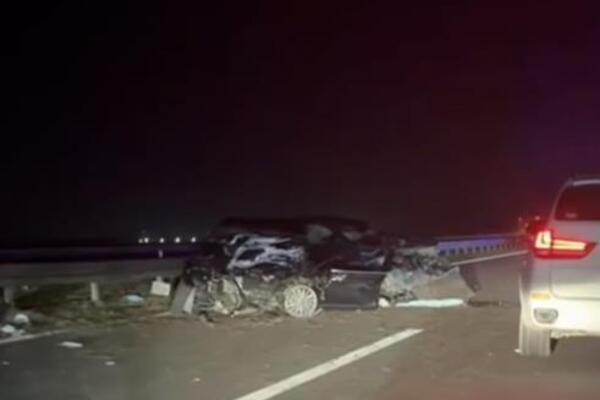 SAOBRAĆAJNA NESREĆA KOD SUBOTICE: Vozila totalno uništena! Pogledajte jeziv snimak (VIDEO)