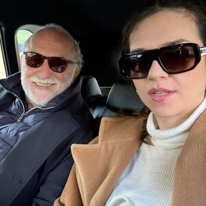 SRBI NE SKIDAJU OČI! Ristovski i 39 godina mlađa Anica pokazali ŠTA RADE &mdash; scena iz KREVETA o kojoj svi pričaju